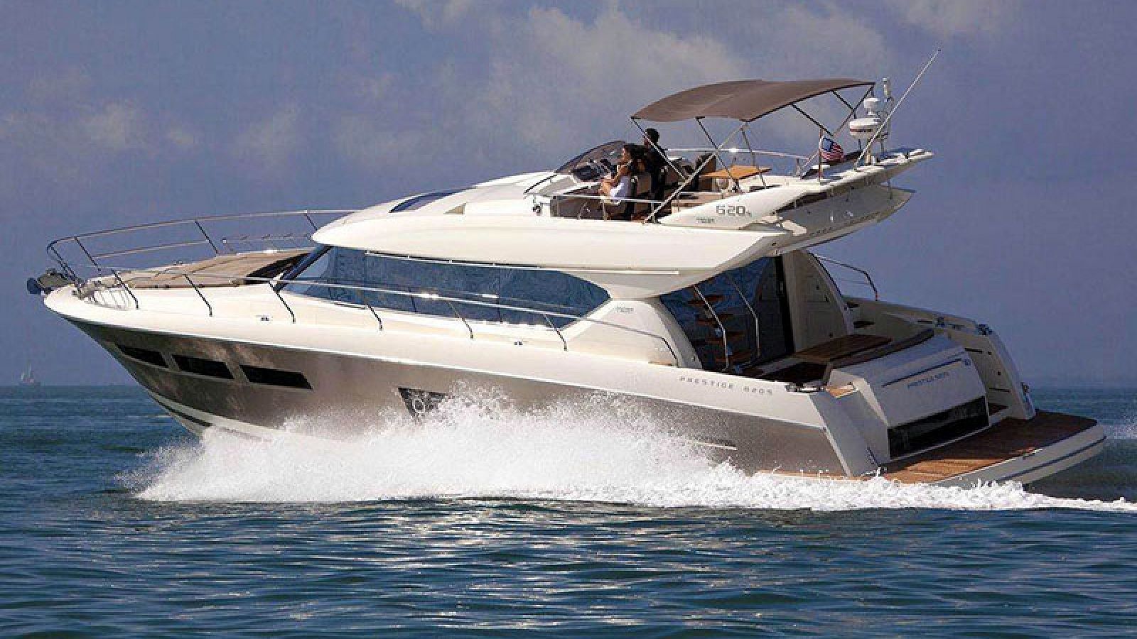 Prestige 620 Jana luxury flybridge motor yacht charter Croatia