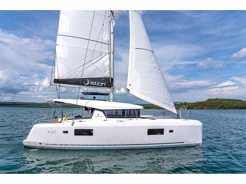 Lagoon 42 'Dance' - Available for charter on Yachtaris